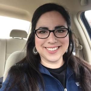 Meet your Posher, Alejandra